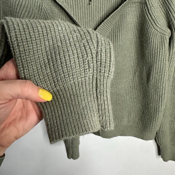 &merci Women's Olive Green Ribbed Cropped Button Front Cardigan Size S NWOT - Picture 4 of 6